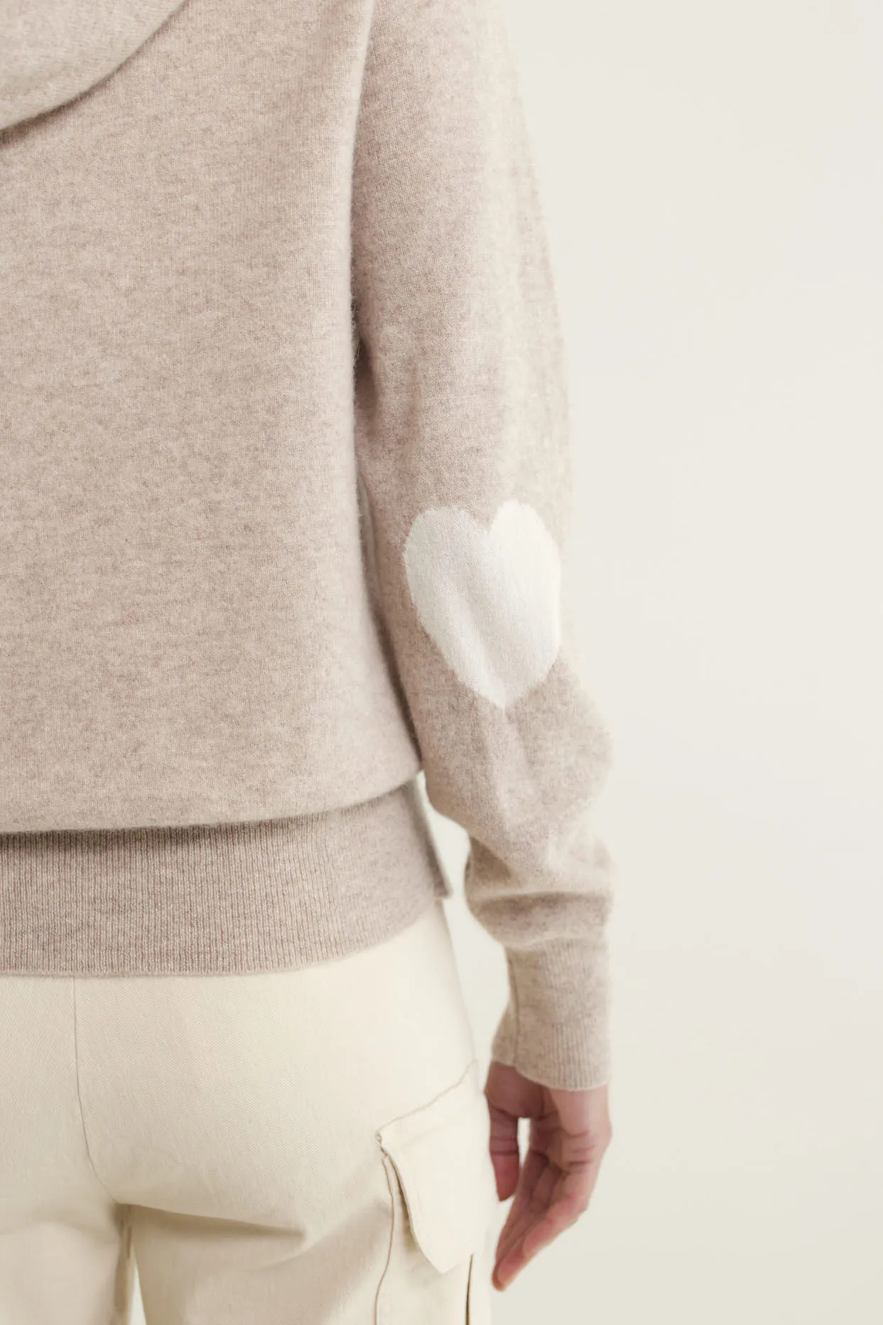 Amber Cashmere Hoodie In Lightweight Beige