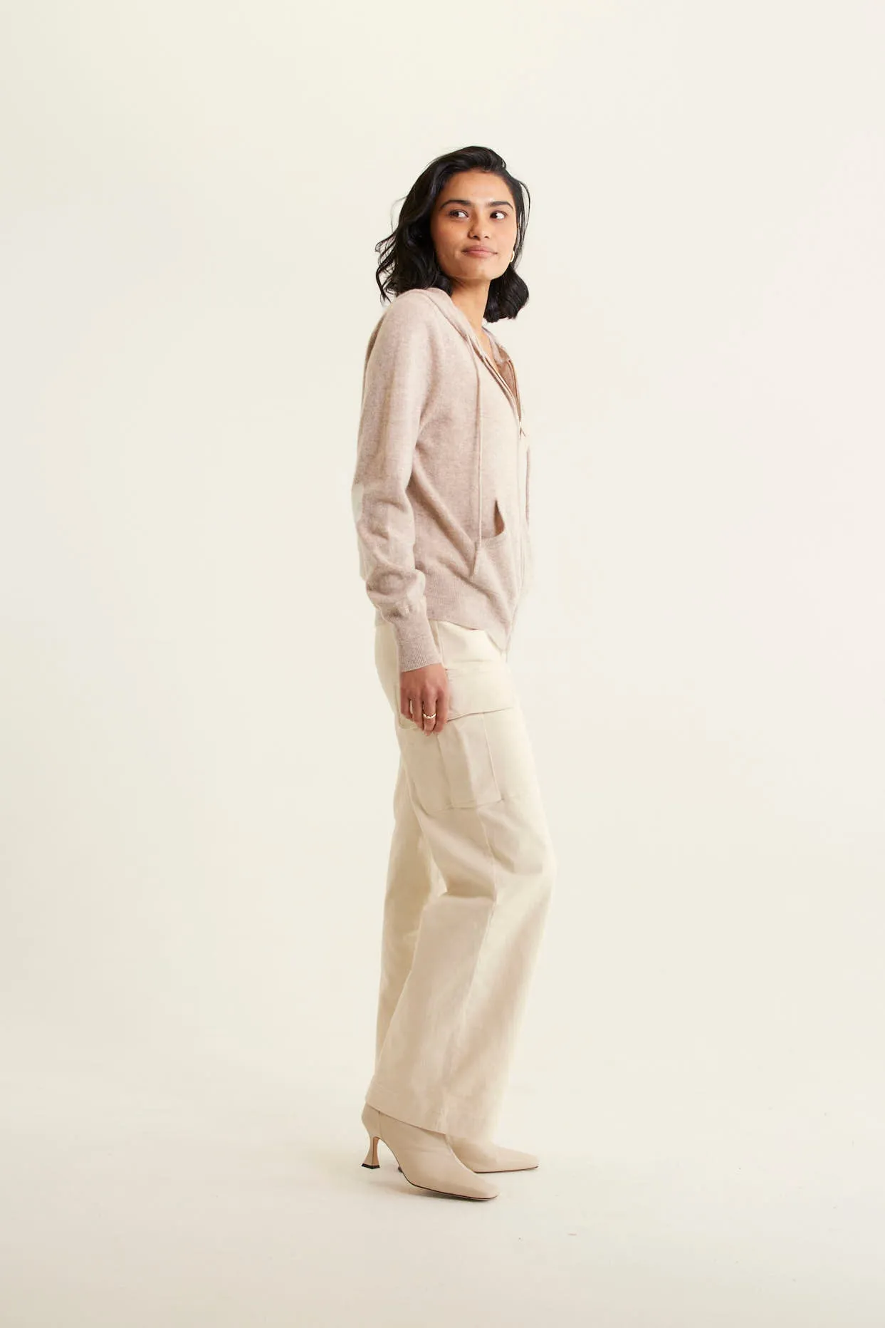 Amber Cashmere Hoodie In Lightweight Beige