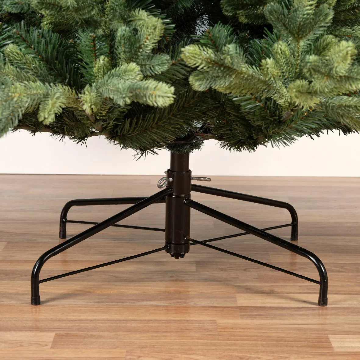Everlands 2.1m (7ft) Geneva Fir Artificial Christmas Tree