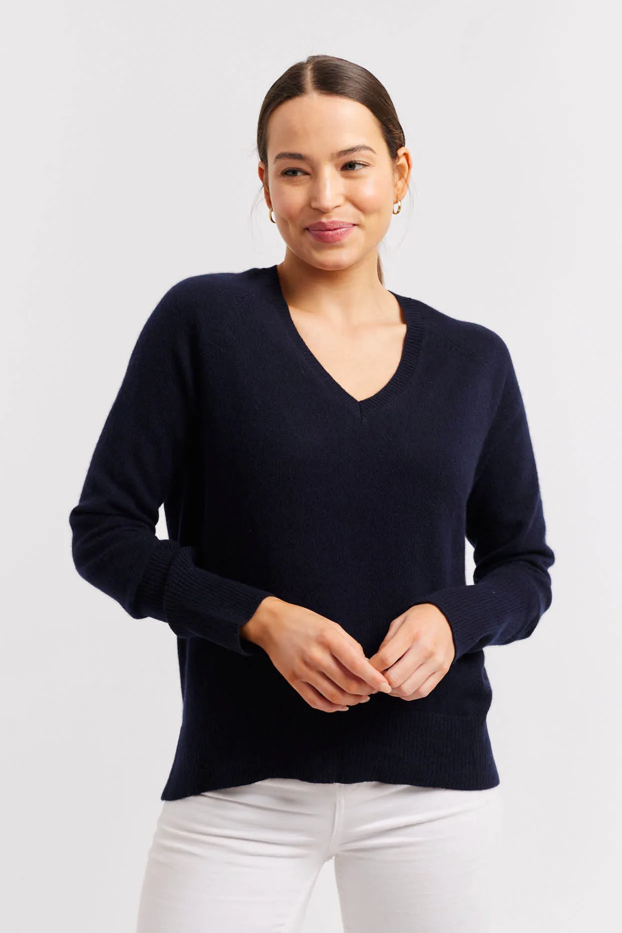 Fifi V Cashmere Sweater in Navy