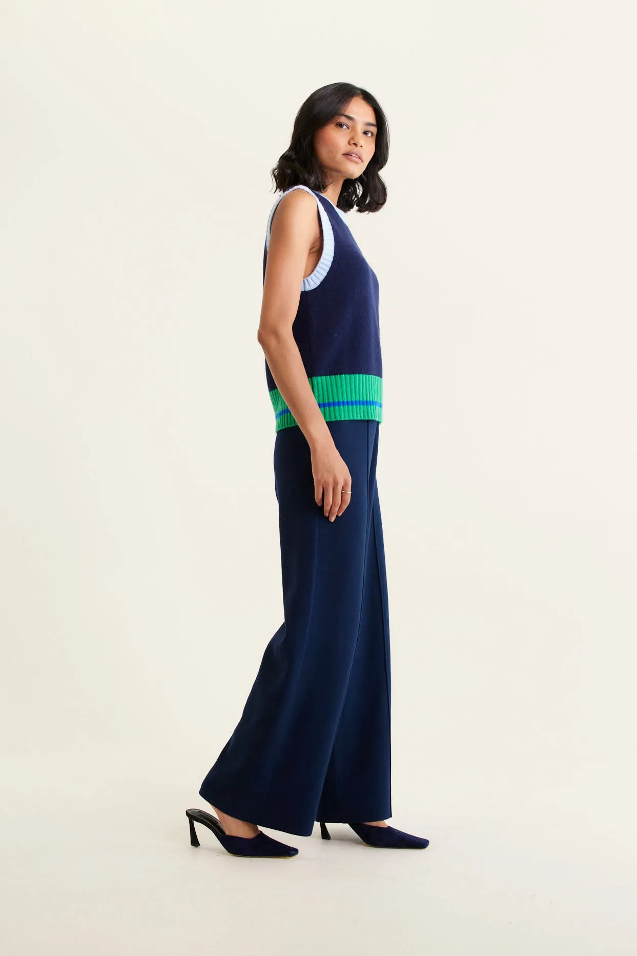 Lexington Merino Cashmere Vest In Navy