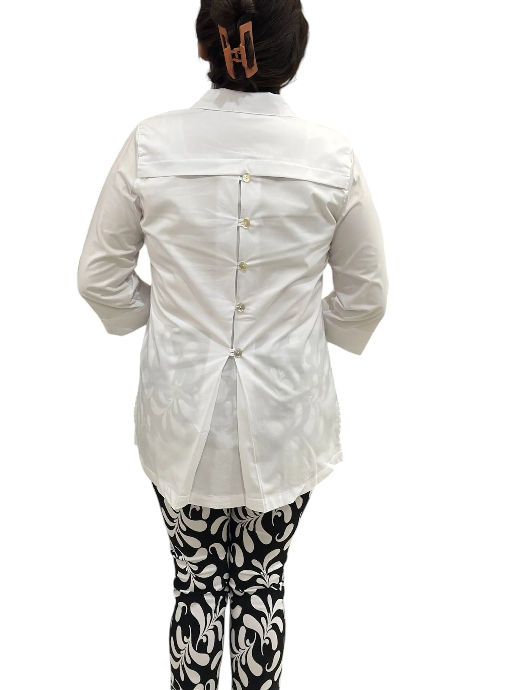 Sloane 3/4 Sleeve Pearl of a Top